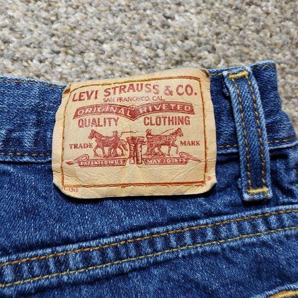 Levis 550 Shorts Womens 10 Blue Relaxed Fit Cutt Offs Medium Wash Denim Jorts - Picture 11 of 12